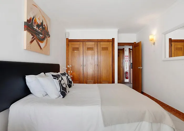 Apartment Bellavista Piscine *